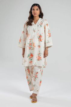 Sana Safinaz SS24ESE185P2T Ready To Wear Default Title Sana Safinaz SS24ESE185P2T Ready To Wear Original brand suit fabric and photography lite diffrance in actual print. White Floral Print Casual Sets, White Casual Floral Print Sets, Casual White Floral Print Sets, White Printed Sets For Daywear, White Cotton Sets For Workwear, Floral Print Sets For Workwear, Unstitched Off White Summer Sets, White Cotton Lawn Suit With Floral Print, Casual Patterned Sets With Printed Motifs