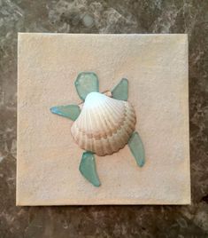 Summer Crafts And Activities, Seaglass Picture, Seaglass Ideas, Shell Artwork, Coastal Crafts, Beach Week, Mermaid Room, Beach Bathroom, Paintings Acrylic