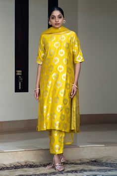 Lime yellow handwoven straight kurta with brocade butti detail. Paired with a coordinating straight pant and a lace detailed dupatta. - Aza Fashions Yellow Slub Silk Kurta With Pallu, Yellow Slub Silk Kurta With Pallu Detail, Designer Yellow Kurta With Pallu Detail, Designer Yellow Kurta With Pallu, Designer Yellow Slub Silk Traditional Wear, Yellow Art Silk Kurta With Gota Work, Fitted Yellow Cotton Silk Kurta, Yellow Cotton Silk Salwar Kameez With Zari Work, Yellow Cotton Silk Kurta With Pallu