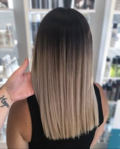 Ombre Hair Colors Ideas, Straight Dark Balayage, Ombre Hair Color For Brunettes Straight, Brown Blonde Bayalage Hair, Dark To Blonde Ombre Hair, Sombre Blonde Balayage, Babylights Blonde On Brown Hair, Short Balayage Hair Brown, Sombre Hair Blonde Balayage