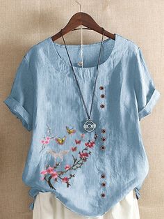 Trendy Casual Linen Crew Neck Print Loose Blouses & Shirts Blue-S Floral Tee, Vintage Floral Print, Loose Blouse, Round Neck Tops, Pullover Designs, Floral Print Shorts, Women Shirts Blouse, Plus Size Casual, Blue Blouse