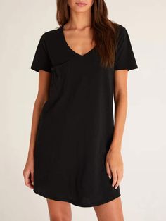 Your favorite casual dress of the season. This one features the Z Supply well known slouchy pocket and rounded hem line. SIZE & FIT Fit is true to size Relaxed fit Size small length - 33.5" FABRIC 100% Cotton Slub Jersey BRAND ﻿Z Supply CARE Machine wash cold, gentle cycle, wash dark color separately, do not bleach, tumble dry low, warm iron if needed Palm Dress, Online Stylist, Clothing Subscription, Sleek Dress, Gauze Dress, Tee Shirt Dress, Shirt Dress Style, Dark Color, Complete Outfits