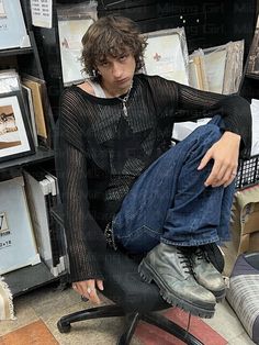 Product Show： Feminine Men Poses, Anime Character Design Oc, Tie With Jeans Outfit Men, Aaliyah Core Men, Male Fishnet Outfit, Man Alternative Style, Hip Window Outfit Men, Black And White Fashion Men, 80s Alt Fashion Men