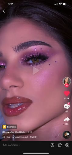 Outdoor Concert Makeup, Valentines Makeup With Gems, Simple Eyeshadow With Gems, Pink Jewel Eye Makeup, Witch Makeup With Gems, Make Up With Ringstone, Diamond Eyeshadow Looks, Quince Makeup With Gems, How To Apply Rhinestones To Face