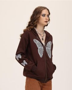 Model (WearingXS):•Â?/span>Height: 174cm | Bust: 80cm | Waist: 60cm | Hips: 89cm | Shoes: 38cmDetails: Brown hoodie with butterfly printTop Length: NormalSleeve Length: Long SleevesMaterials:95% Polyester + 5% Spandex Y2k Hooded Sweatshirt For Fall, Fall Crew Neck Y2k Hoodie, Y2k Cotton Hoodie For Winter, Brown Hoodie Sweatshirt For Spring, Y2k Style Hoodie With Drawstring Hood For Fall, Brown Hooded Sweatshirt For Spring, Brown Cotton Hoodie For Spring, Brown Hoodie For Spring Streetwear, Brown Spring Streetwear Hoodie