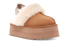 1113474-CHE Ugg Funkette, Pastel Outfit, Shearling Slippers, Suede Clogs, Platform Flats, Platform Clogs, Slingback Flats, Ugg Slippers, Platform Slippers