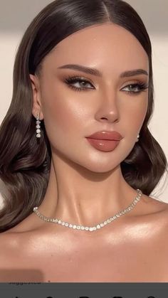 Chic Makeup Looks Classy, Natural Classy Makeup, Elegant Classy Makeup, Evening Glam Makeup, Cool Tones Makeup, Elegant Glam Makeup, Bold Glam Makeup, Glam Makeup Aesthetic, Makeup Ideas Soft