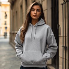 Basic Gray Fleece Hoodie, Basic Hoodie Sweater For Streetwear, Basic Hoodie Sweatshirt With Kangaroo Pocket, Basic Hoodie With Kangaroo Pocket, Plain Fleece Sweatshirt For Streetwear, Athletic Heather Hoodie With Ribbed Cuffs And Crew Neck, Athletic Heather Crew Neck Hoodie With Ribbed Cuffs, Casual Athletic Heather Hoodie With Crew Neck, Relaxed Fit Long Sleeve Hoodie In Athletic Heather