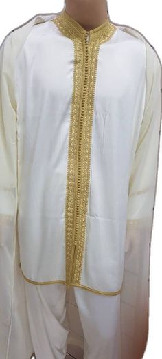 Traditional Gold Thobe For Festive Occasions, White Kurta For Groom At Festivals, Ceremonial Gold Thobe For Eid, Gold Thobe For Wedding And Festivals, White Traditional Wear For Groom At Festivals, White Thobe For Traditional Ceremonies And Festivals, Traditional White Formal Thobe, Traditional White Festive Thobe, Traditional White Thobe For Formal Occasions