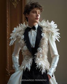 Fashion wedding costume By Leonardo Ferrero      #HarryStyles #timmothéechalamet #HenryCavill #ZacEfron #JacobElordi  #HarrisDickinson #tomholland #justinbieber #ShawnMendes #ChrisHemsworth Men Couture Fashion, Men In Dresses Aesthetic, Men Haute Couture, Male Wedding Dress, Black Outfit Men, Stylish Mens Suits, Look Festival, Classy Suits, Wedding Dress Men