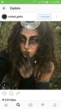 Halloween Makeup Girl, Makeup Zombie, Devil Makeup, Halloweenský Makeup, Make Up Diy, Scary Witch, Witch Makeup, Halloween Zombie, Halloween Tattoo