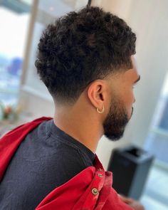 Blowout Taper Men Black, High Taper Fade Curly Hair, Jayson Tatum Haircut, Tatum Haircut, Best Hair Trimmer, Nba Haircuts