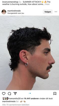 Skater Hairstyles, Patchy Beard Styles, Fade Haircut Curly Hair, Mens Haircuts Short Hair, Gents Hair Style, Men Haircut Curly Hair, Men's Facial Hair, Mullet Haircut, Mens Hairstyles Thick Hair