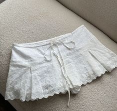 Bloomer Shorts, Skirt Flowy, White Mini Skirt, Spring Clothes, Aesthetic Coquette, Feminine Aesthetic, Dolce E Gabbana, Cute Skirts