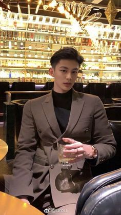 Kpop Fashion Men, Business Student, Streetwear Ideas, Song Jia, Boys Long Hairstyles, Men Stylish Dress, Mens Outfit Inspiration, Mens Fashion Streetwear, Mens Fashion Classy