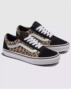 Old Skool Shoe Leopard Shoe, Brown Vans, Vans Store, Leopard Shoes, Vans Logo, Leopard Spots, Swag Shoes, Shoe Fits, Old Skool