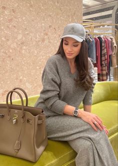 Casual Sporty Outfits, Style Analysis, Midsize Outfits, Mode Abaya, Set Outfits, Just Style, Womens Fashion Inspiration, Athleisure Outfits, Casual Chic Outfit