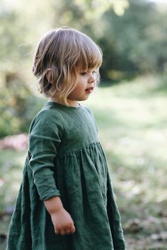 Green Linen Dress, Preteen Clothing, Baby Mode, Toddler Girl Style, Dress Linen, Dress Girls, Baby Outfits, 인물 사진