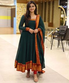 simple traditional wear for women Narayanpet Anarkali Dresses, Long Chudidar Designs, Saree Stitched Dress Ideas, Long Dresses Indian Style Anarkali Suits, Cotton Dress Stitching Ideas, Narayanpet Kurti Designs, Narayanapeta Long Frock Designs, Anarkali Dress With Saree, Pattu Kurta Designs For Women