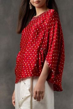 Shop for Twenty Nine Red Gajji Silk Bandhani Top for Women Online at Aza Fashions Bandhani Top, Print Mirror, Bandhani Print, Embellished Neckline, Luxury Sale, Red Blouse, Mirror Work, Top For Women, Red Top