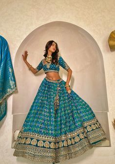 Modern Lehenga Designs, Multicolored Lehenga, Jacquard Lehenga, Saree Bride, Mehndi Outfit, Indian Bridesmaid Dresses, The Most Beautiful Woman, Trendy Outfits Indian, Indian Outfits Lehenga