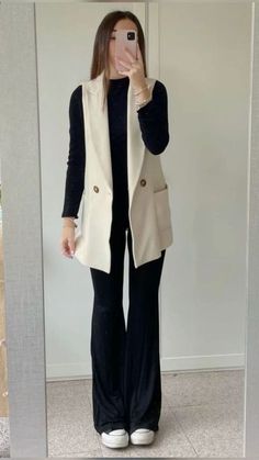 Mode Zara, Fall Transition Outfits, White Vest, Gilet Long, Business Casual Outfits For Work, Classy Work Outfits, Stylish Work Outfits, Easy Trendy Outfits