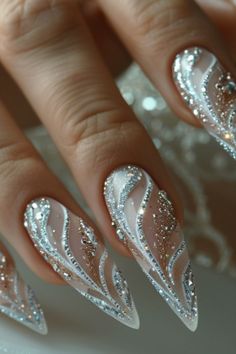 Nail Ideas For Brides Wedding Day, Elegant Holiday Nails, Glitter Nails Christmas, Nail Ideas Glitter, White Nails With Glitter, Ice Nails, Fall Nail Art Ideas, Daisy Acrylic Nails, Wedding Nail Art