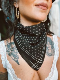 Discover the perfect piece of jewelry to elevate your style! ✨💍 Click the link to explore our stunning collection, featuring everything from elegant necklaces to chic earrings. Whether you're looking for a statement piece or something subtle, we have it all. Don’t miss out—find your next favorite accessory today! 😃😂🤣 Summer Cotton Patterned Bandana, Summer Cotton Bandana With Bandana Print, Cotton Bandana With Bandana Print For Summer, Spring Cotton Bandana, Vintage Bandana For Summer, Casual Cotton Bandana With Pattern, Vintage One-size Bandana For Summer, Casual Cotton Patterned Bandana, Adjustable Cotton Bandana For Summer