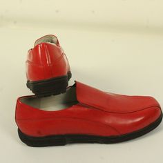 Vintage Golfstream Shoes Golf Shoes/Loafers #E-2012 Red Genuine Leather Rubber Molded Outsole Fully Padded Insole New In Box Red Synthetic Walking Shoes With Round Toe, Red Round Toe Walking Shoes, Red Loafers With Removable Insole And Round Toe, Red Slip-on Walking Shoes, Classic Red Leather Slip-on Shoes, Classic Red Goodyear Welted Leather Shoes, Classic Low-top Golf Shoes With Rubber Sole, Red Slip-ons With Rubber Sole And Round Toe, Red Slip-on Low-top Loafers