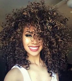 Love Curly Hair Cuts 3b, Big Hair Curls, Weave Ideas, Curly Weave, Boda Ideas, Beautiful Curls, Long Curly Hair, Long Curly