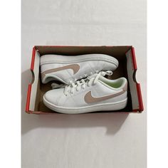 New With Box Without A Lid Women’s Size 6 White Nike Court Royale 2 Nn Tennis Shoes Dh3159 101 100% Authentic Court Royale Nike, Nike Vista Lite, Red Air Max, Jordan 1 Mids, Nike Court Royale, Nike Jordan 1 Mid, Blue Chill, Sneakers Nike Air Max, New Nike Shoes