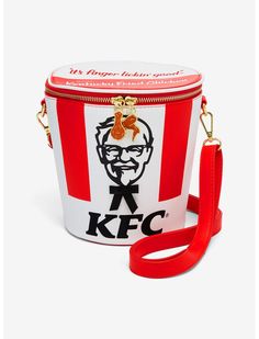 Chicken Bucket, Funky Purses, Unusual Handbags, Kfc Chicken, Chicken Run, Cartoon Cartoon, Loungefly Bag, Unique Purses, Weird Things