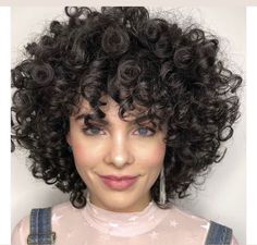 Up Curly Hairstyles, Curly Hairstyles Male, Half Up Curly Hairstyles, Curly Hair Volume, Hairstyles With Curly Hair, Type 3 Hair, Side Curly Hairstyles, Ponytail Curly, 80s Hairstyles