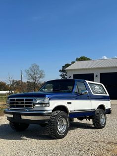 Bronco Interior, Ford Suv, Dream Trucks, Dream Garage, Ford Bronco, Mule, Garage, Ford