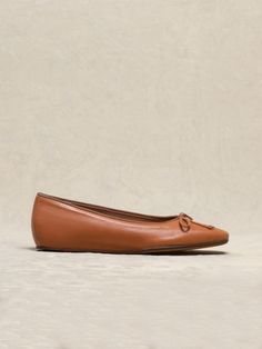 We asked some of our top customers to share what makes the “perfect ballet flat”, and then we created it. (Hint: it’s not a flat.) Meet the Danza. The Danza Women's Flats, Size 40 in Tan Office Ballet Flats With Removable Insole, Elegant Everyday Ballet Flats With Closed Toe, Office Ballet Flats With Branded Insole, Chic Ballet Flats With Leather Sole, Elegant Flat Heel Ballet Flats For Everyday, Elegant Everyday Ballet Flats With Flat Heel, Elegant Ballet Flats For Everyday, Elegant Everyday Ballet Flats, Chic Everyday Ballet Flats With Branded Insole