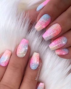 Unicorn Acrylic Nails, Sparkly Acrylic Nails, Acrylic Nails Short, Unicorn Nails Designs, Unicorn Nail Art, Unghie Sfumate, Unicorn Nails, Mermaid Nails, Nail Designs Glitter