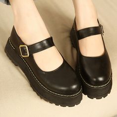 Sepatu Platform, Fashion Preppy, Dr Shoes, Sweet Clothes, Kawaii Shoes, Mid Heel Shoes, Platform Mary Janes, Shoes Vintage, Aesthetic Shoes