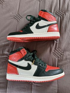 Air Jordan 1 High Solefly Art Basel Sz 9.5 without box, includes extra laces, shoes have literally been worn once and are in great condition, no original box, Will be shipped in box. I will not respond to what’s the lowest offer, or trades etc, any questions about price will not be answered. Price is listed as well as best offer in terms of what I’m willing to sell. Laces Shoes, Air Jordan 1 Retro High, Air Jordan 1 High, Jordan 1 High, High Art, Art Basel, Air Jordan 1 Retro, Jordan 1 Retro High, Jordan 1 Retro