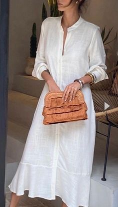 Tunik Linen, White Outfits For Women, Stylish Outfits For Women Over 50, Over 60 Fashion, Salwar Kamiz, Linen Fashion, 60 Fashion, Solid Color Dress, Outfits For Women