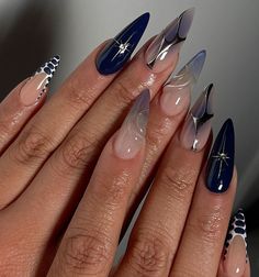 Acrylic Nail Designs Classy, Classy Almond Nails, Almond Acrylic Nails Designs, Winter Moodboard, Hard Gel Nails, Wow Nails, Polish Art, Christmas Gel Nails