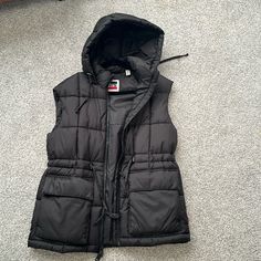 Like New Hooded Puffer Vest, Levis Jacket, Puffer Vest, Levi's, Puffer, Jackets & Coats, Jackets For Women, Like New, Women Shopping