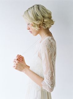 Lace sleeved wedding dress from Truvelle | Blush Wedding Photography | see more on: http://burnettsboards.com/2014/10/unveiled-today-truvelles-2015-collection/ Truvelle Bridal, Wedding Dress Winter, Chic Vintage Brides, Chiffon Wedding Dress, Etsy Wedding, Long Sleeve Wedding, Vintage Bride, Lace Wedding Dress, Blush Wedding