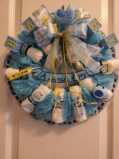 A Bundle of Joy Diaper Wreath - Etsy Cake Wreath, Diaper Cake Instructions, Unique Diaper Cakes, Diaper Bouquet, Baby Shower Wreath, Diaper Wreath, Baby Wreath, Fun Wreath