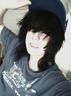 emo scene fashion alt goth punk cosplay creepypasta rawr xd masky marble hornest proxy devil evil satan Jeff the killer eyeless jack vampire vamp boy Skater Guy Haircut, Emo Selfie Poses, Fluffy Emo Boy Hair, Emo Scene Hair Boy, Scene Hair Short, Scene Boy Hair