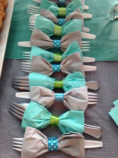 there are four forks with bows on them