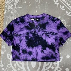 Black And Purple Tie Dye Crop Top, Size Xl. Shirt Is New Without Tags And Has Never Been Worn. Material Is Stretchy. Trendy Fitted Purple T-shirt, Purple Crew Neck Grunge Top, Trendy Purple Cotton Crop Top, Casual Purple Crop Top, Casual Purple Crew Neck Crop Top, Purple Grunge Crew Neck Top, Purple Grunge T-shirt For Summer, Cheap Tie-dye Crop Top For Summer, Tie Dye Cropped Top