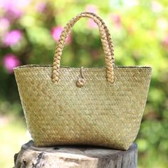 Eco-friendly Straw Bag With Braided Handles For Vacation, Eco-friendly Handwoven Straw Bag, Eco-friendly Handwoven Green Straw Bag, Eco-friendly Natural Fiber Beach Bag With Open Weave, Eco-friendly Handwoven Rattan Bag, Woven Tote Bag, Water Hyacinth, Woven Pattern, Balinese