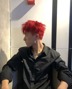 Hot Asian boy Asian Hair Dyed, Hair Types Men, Boys Colored Hair, Asian Haircut, Red Hair Inspo, Spiky Hair, Asian Short Hair