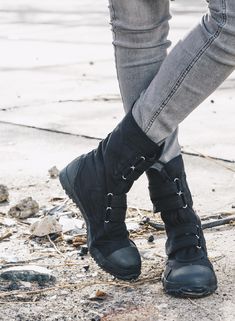 Japanese Unisex Vegan Saftey Boots SA-ME Black FUGU by Cooljapaneseshoes on Etsy https://www.etsy.com/uk/listing/189223664/japanese-unisex-vegan-saftey-boots-sa-me Black High-top Techwear Boots, High Ankle Moto Boots With Rubber Sole For Outdoor, Black Lace-up Techwear Boots, Techwear Boots With Vibram Sole And Round Toe, Urban Black Boots For Outdoor, Urban Black Outdoor Boots, Black Combat Moto Boots For Outdoor, Combat Moto Boots For Winter Streetwear, Winter Combat Moto Boots For Streetwear