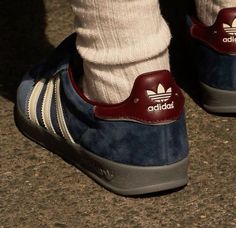 Shoes For Autumn, Nice Aesthetic, Shoes And Socks, Shoe Inspo, Swag Shoes, 가을 패션, Adidas Gazelle